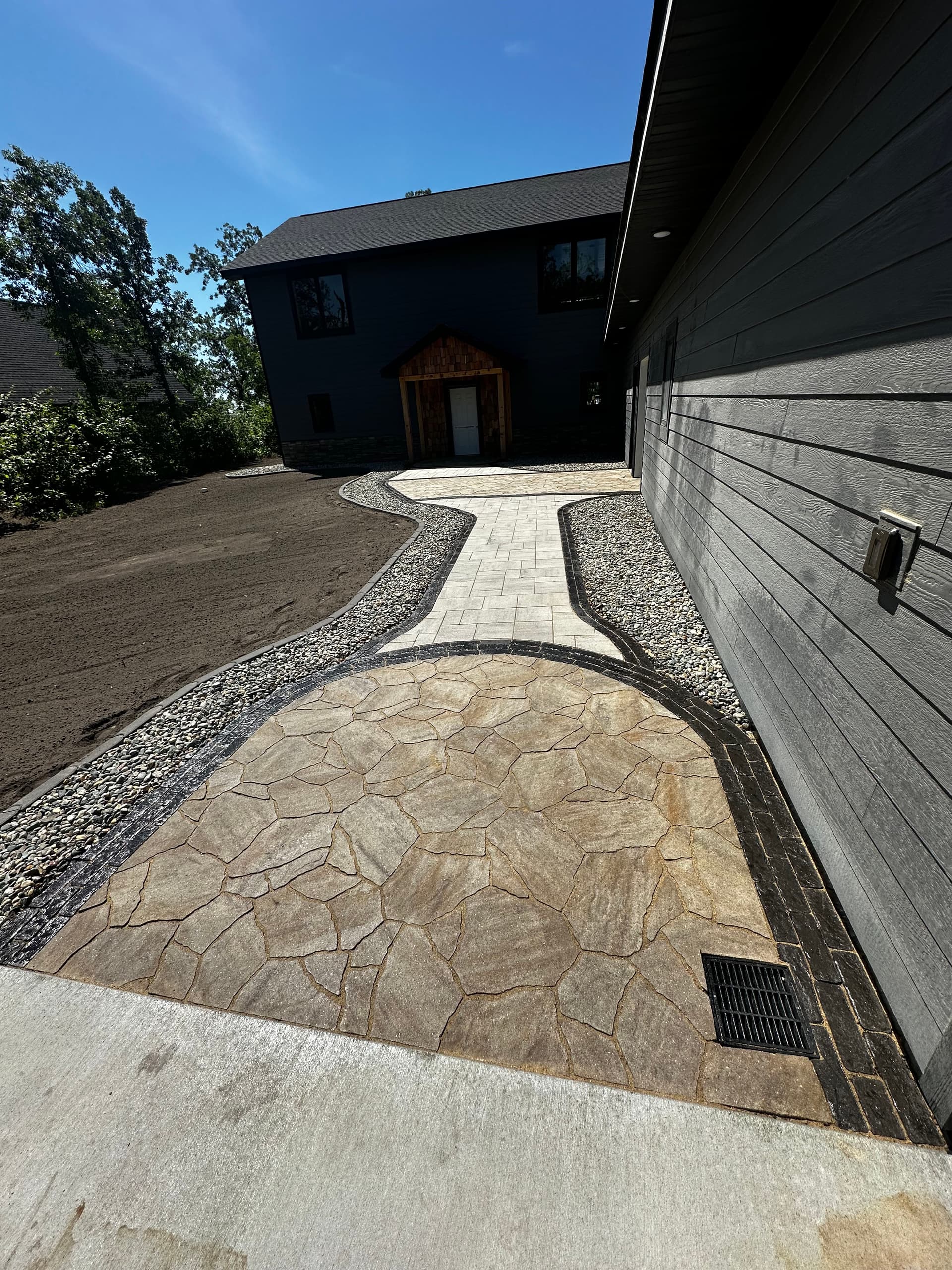 Gallery photos for Elegant Stone Patios and Pathways Enhance Outdoor Living: Image #3